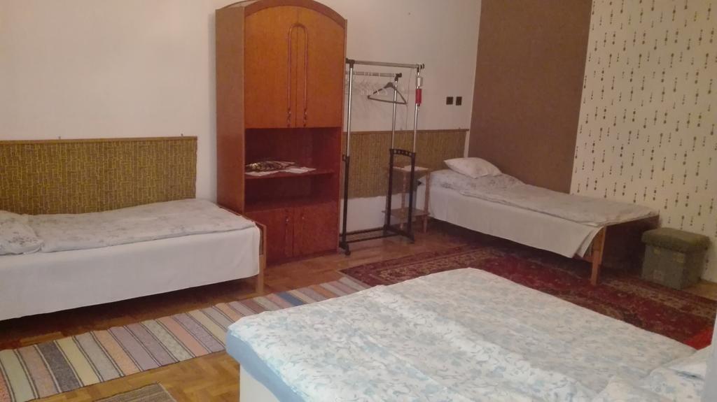 Plajbi Apartment Hajdúszoboszló Dış mekan fotoğraf