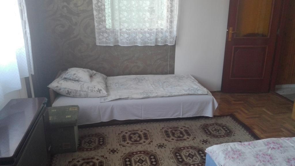 Plajbi Apartment Hajdúszoboszló Dış mekan fotoğraf