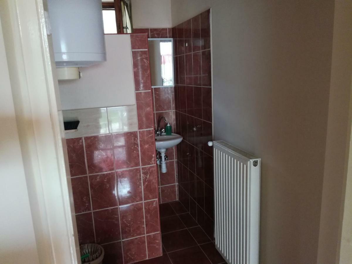 Plajbi Apartment Hajdúszoboszló Dış mekan fotoğraf